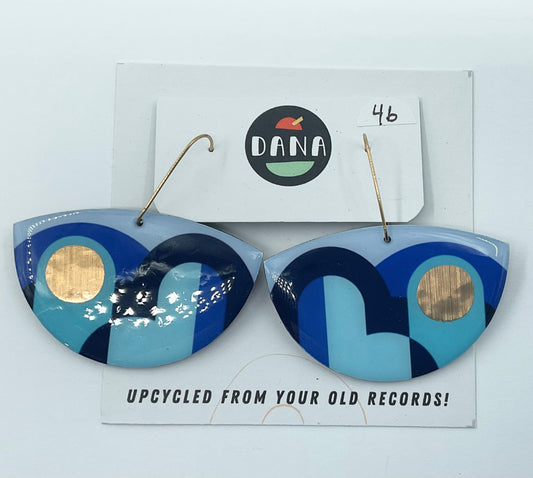 Dana Jewellery Lola Earrings boat shape in Blue