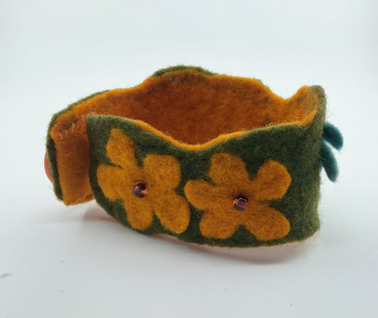 Three Sisters  Wrist Band Green