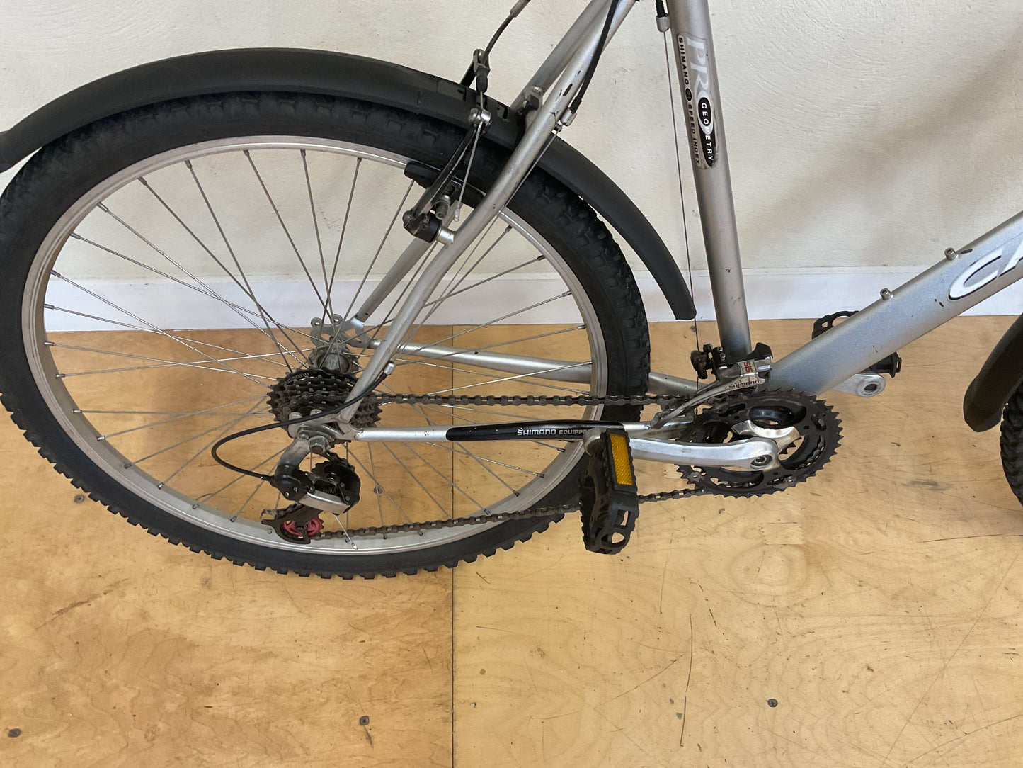 Cahill Explorer 26”