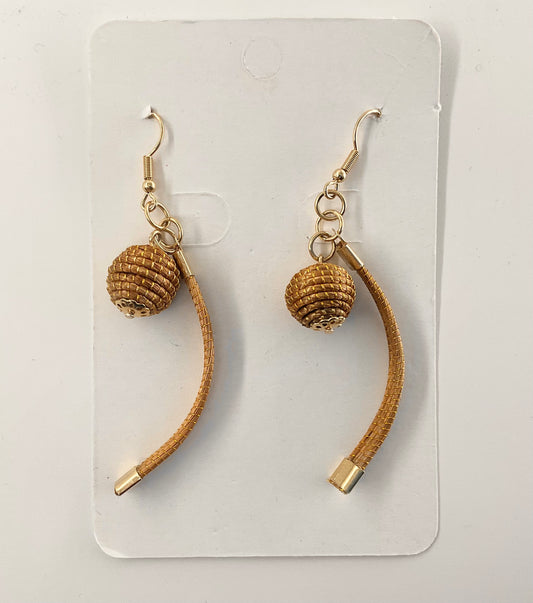 World Design Gold Grass Stud Earrings