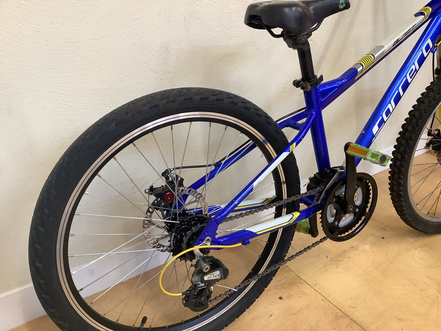 Blue Carrera Blast 24"
