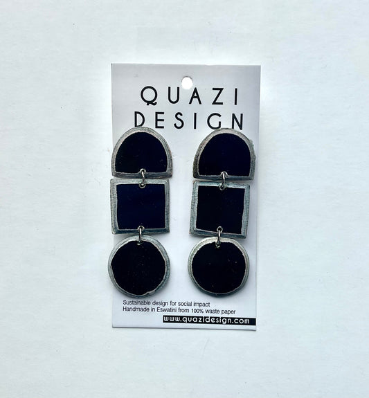 World Design Black Earrings
