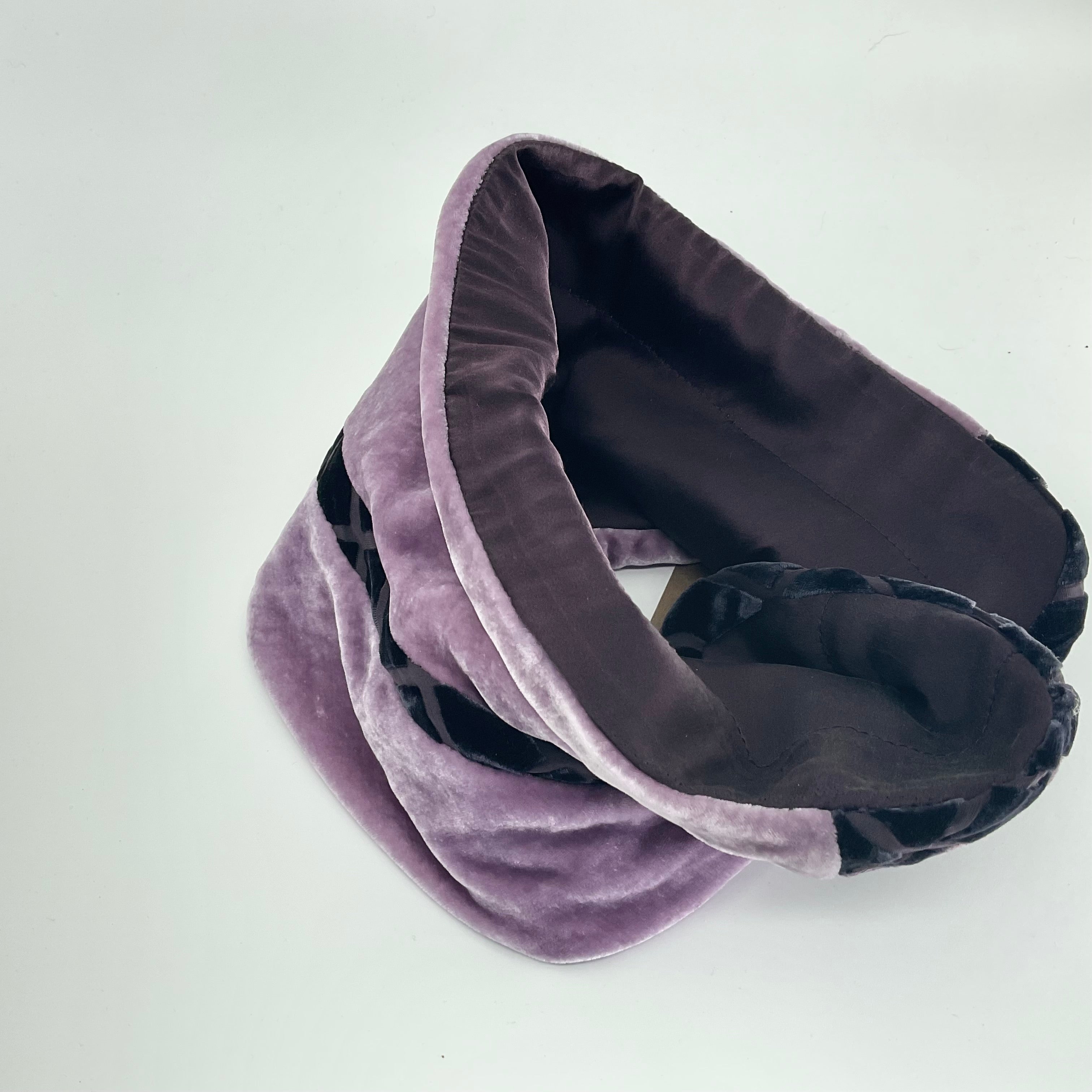 Liv Likes - Velvet Cowl