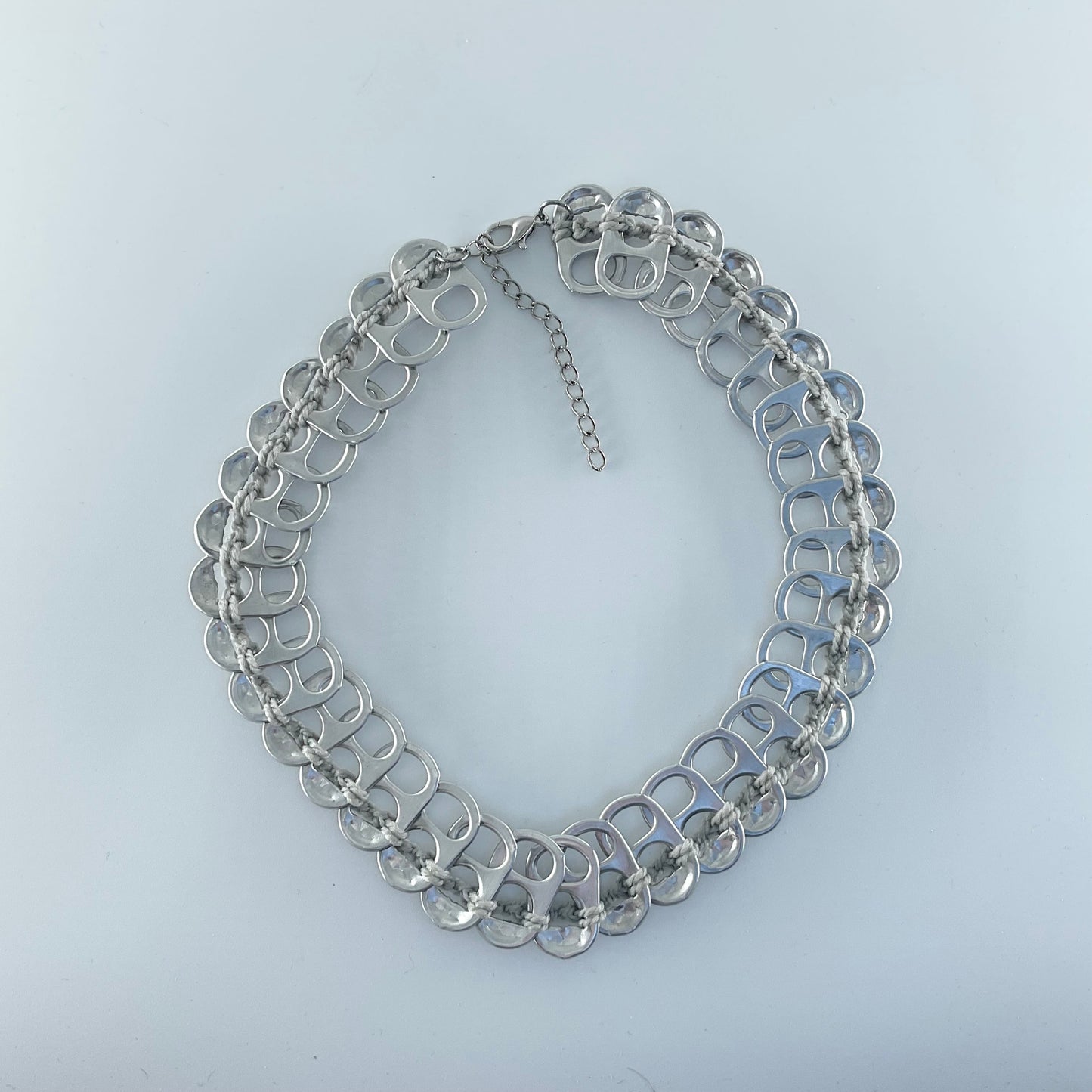 World Design Can Pull Choker with White Threading