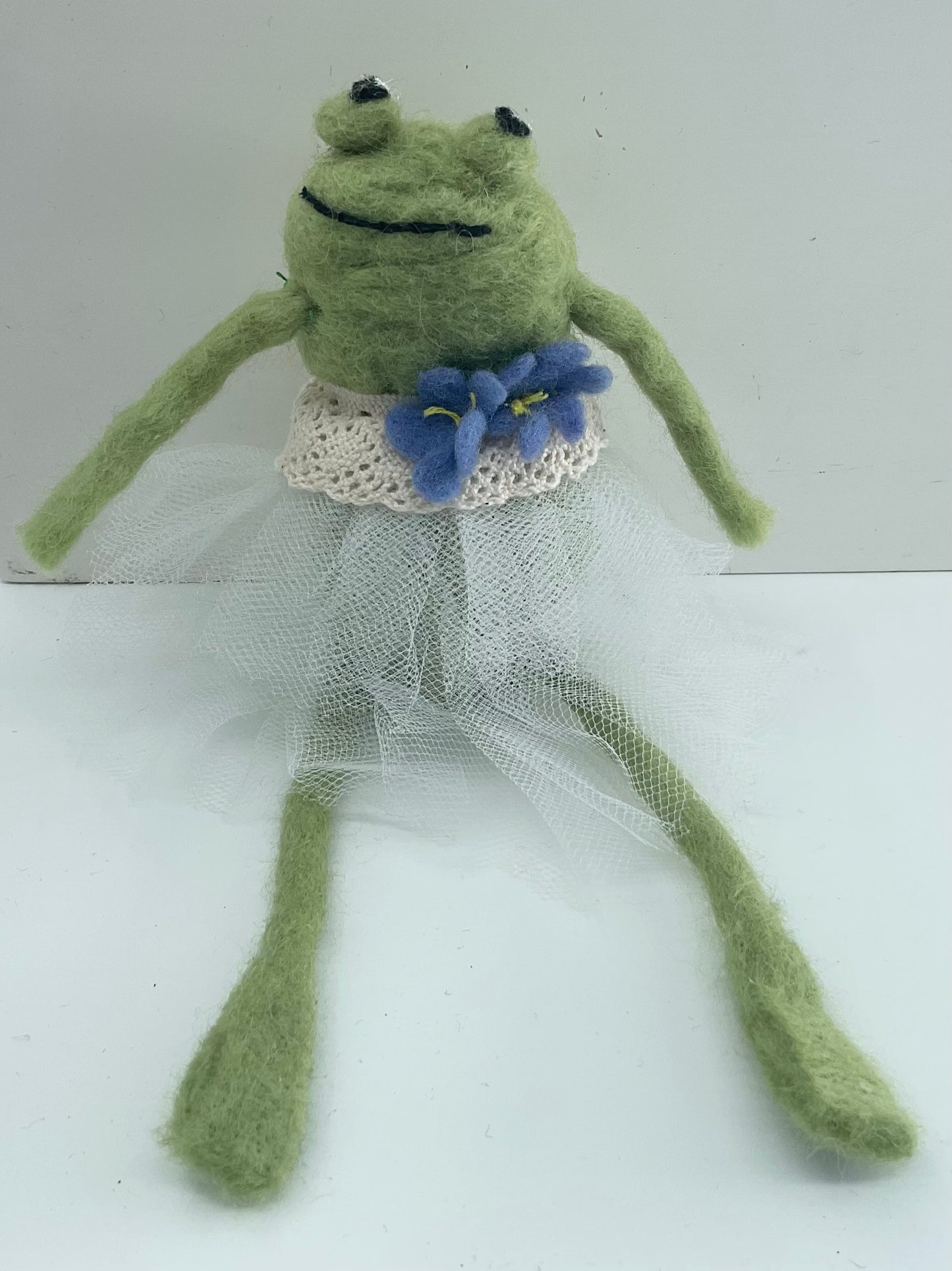 Three Sisters Frog