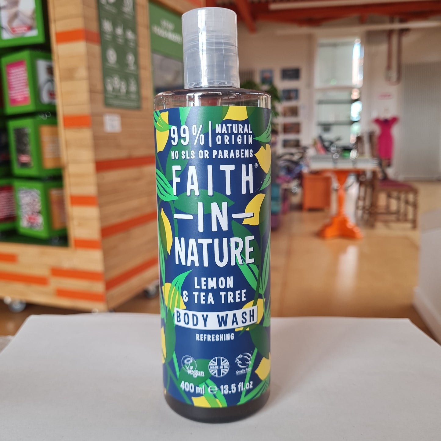 FAITH IN NATURE Lemon & Tea Tree  Body Wash