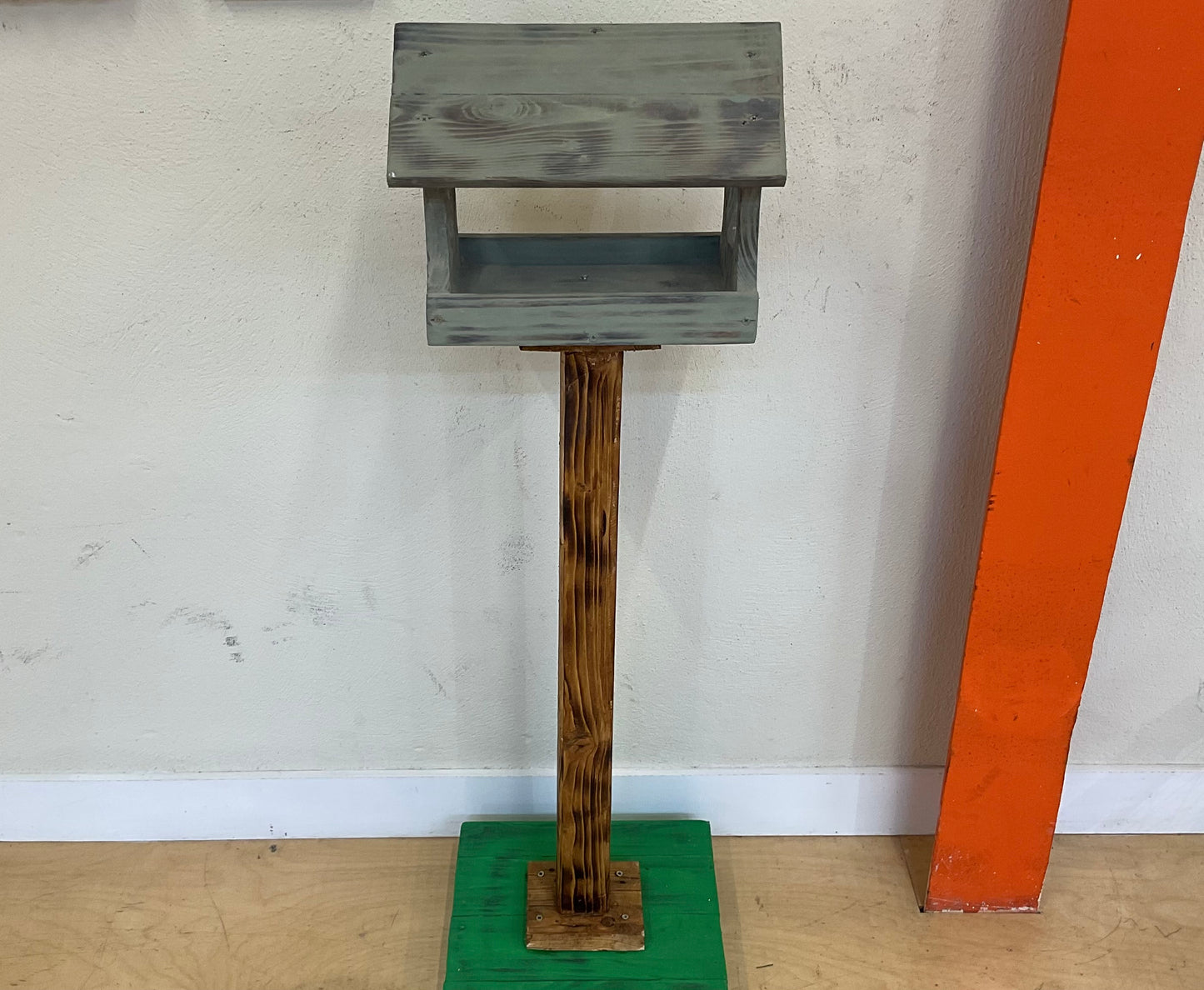 Mendicity Bird Feeder on Stand
