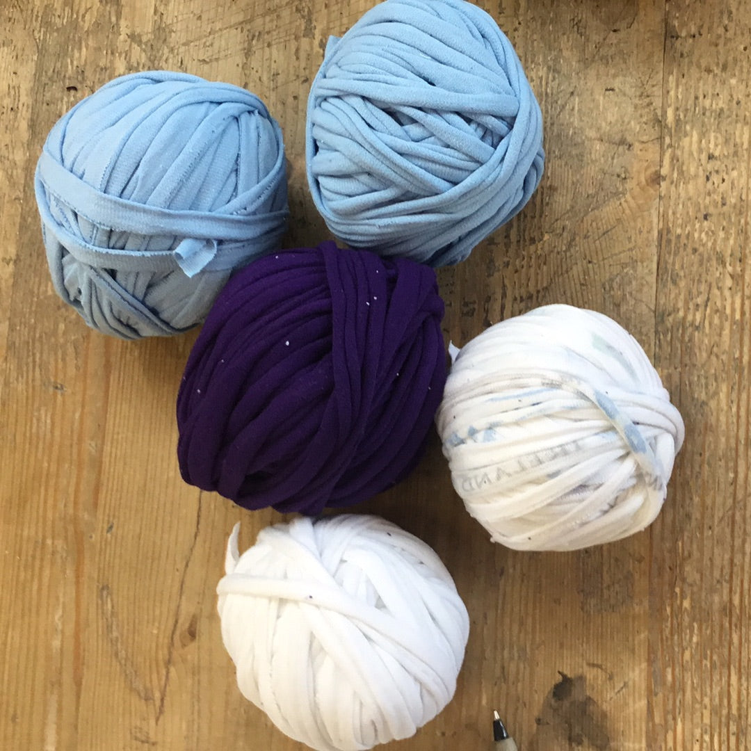 Rediscover Fashion - Bag of T-Shirt Yarn