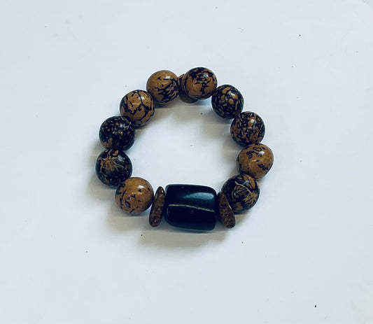 World Design Paxiuba Seed Natural Bracelet