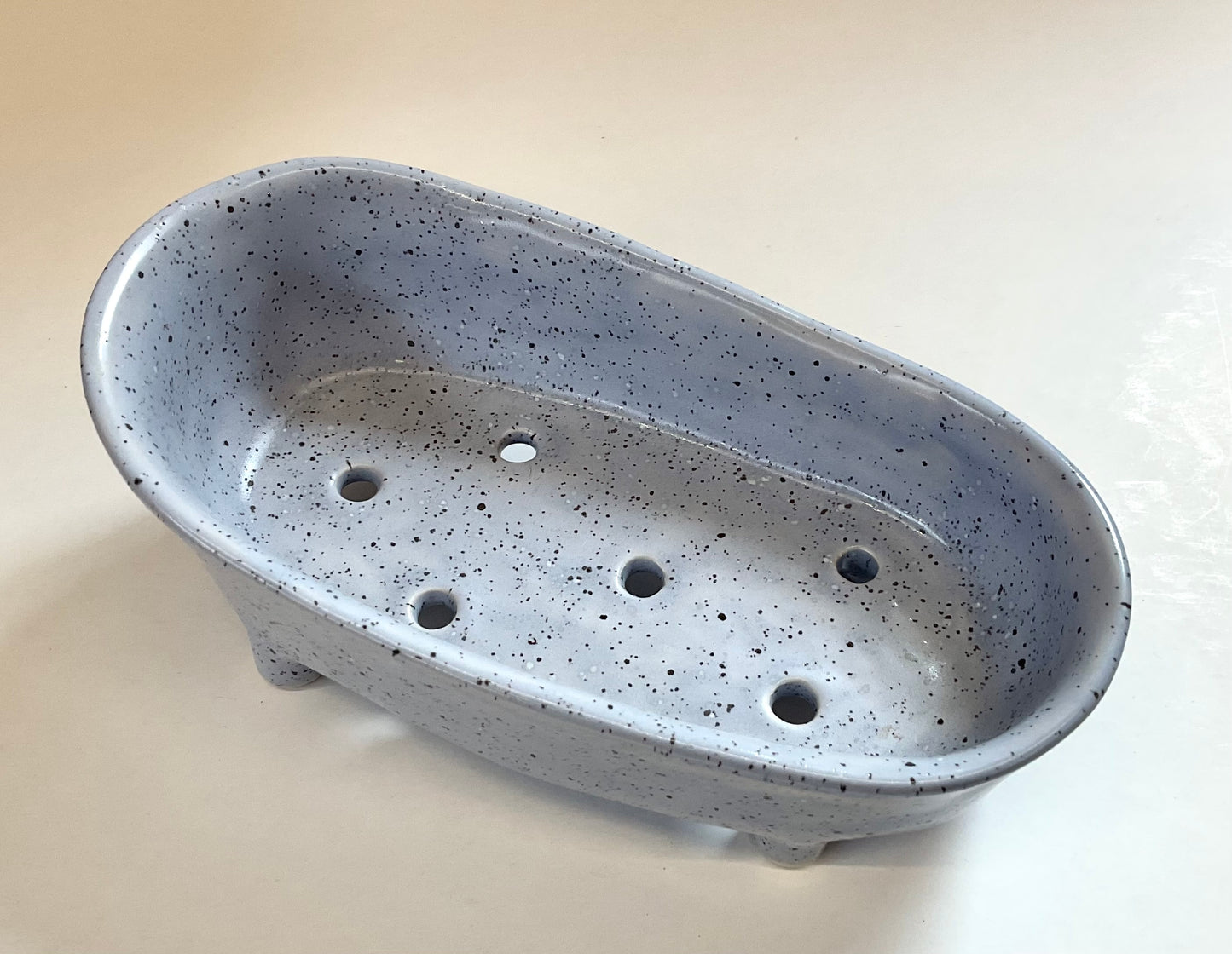 Happy Poppy Soap Dish Grey