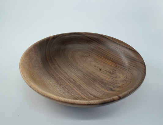 Small brown plates