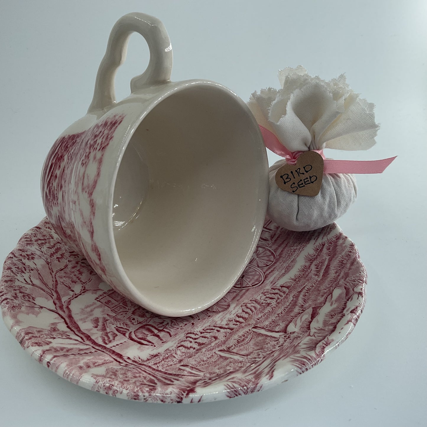 Cup & saucer hanging bird feeder