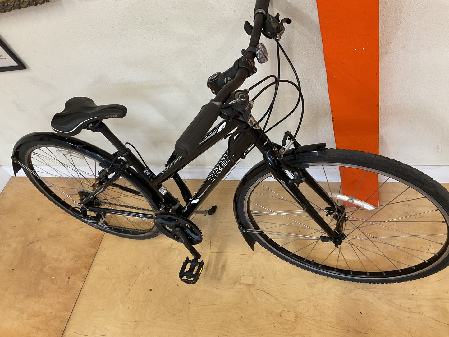 Trek 7.1 Fx Series 28”