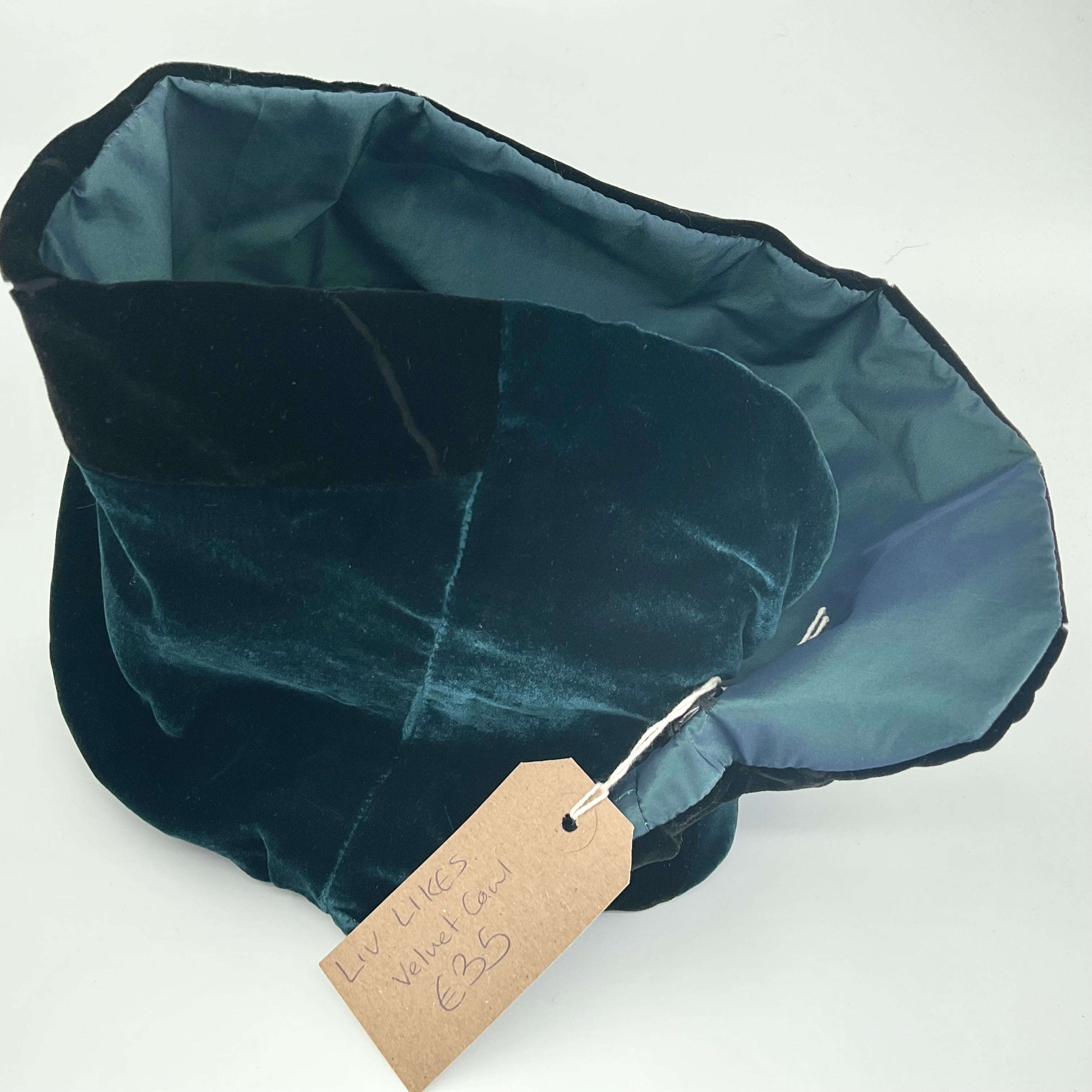 Liv Likes - Velvet Cowl