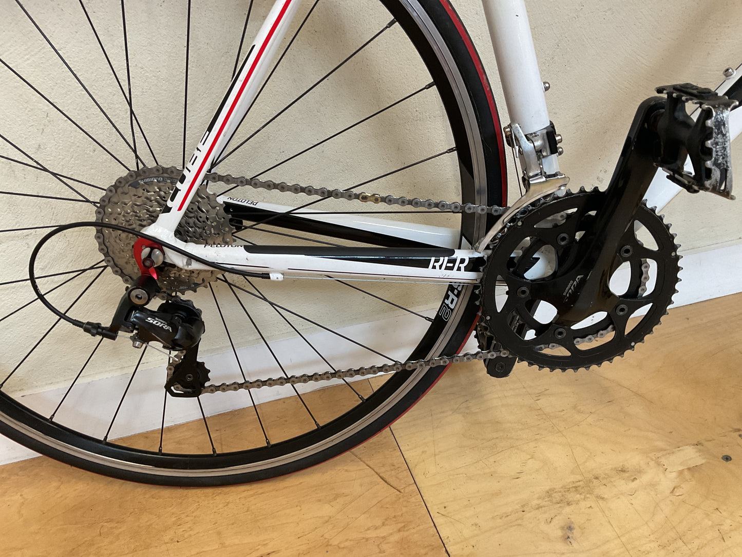 Cube Peloton 28”