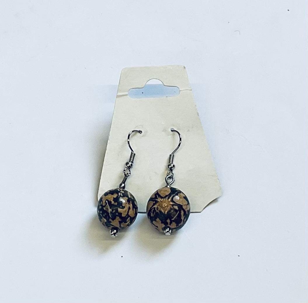 World Design Amazon Seed Small Earrings