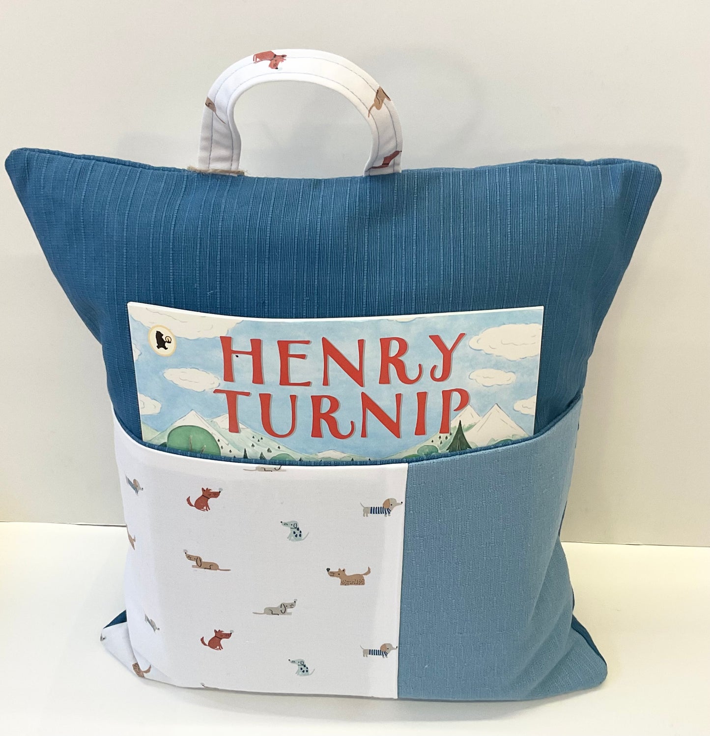 Reading Cushion - Storybook  (Duck Feather)