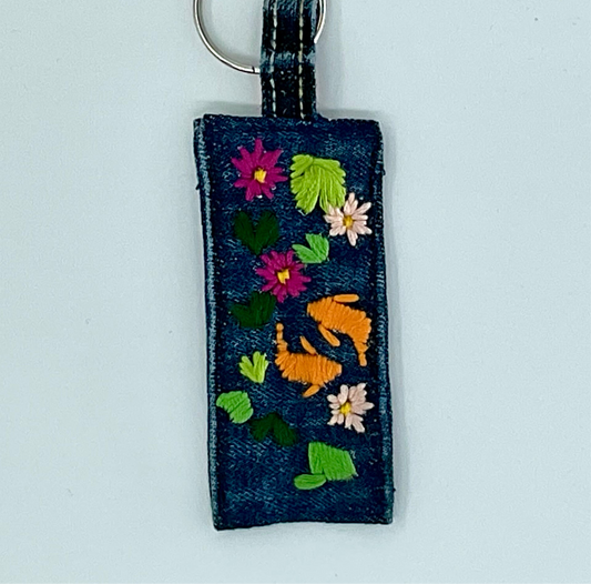 RDC Fashion Denim keyring red-daisy