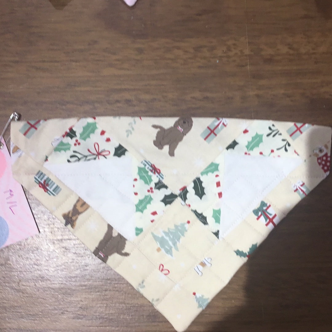 Milis Siopa Quilted Dog Bandanas