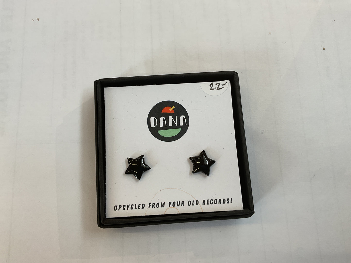 Dana Jewellery Star black Studs