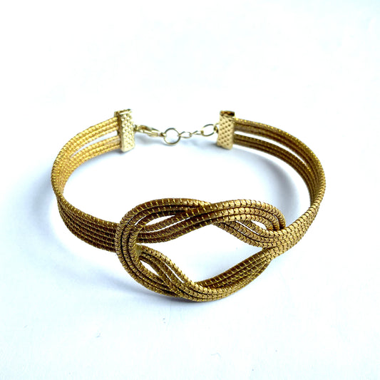 World Design Gold Bracelet