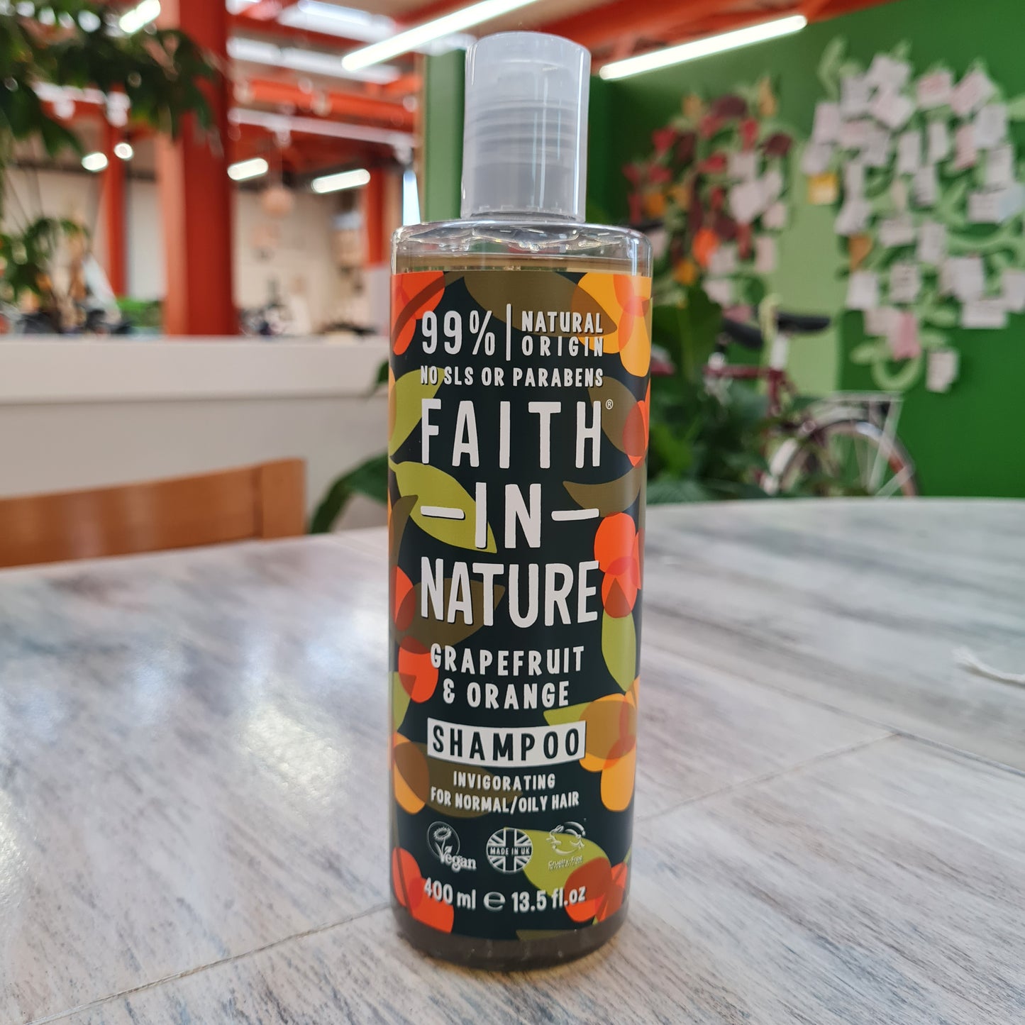 FAITH IN NATURE Shampoo Grapefruit & Orange Shampoo